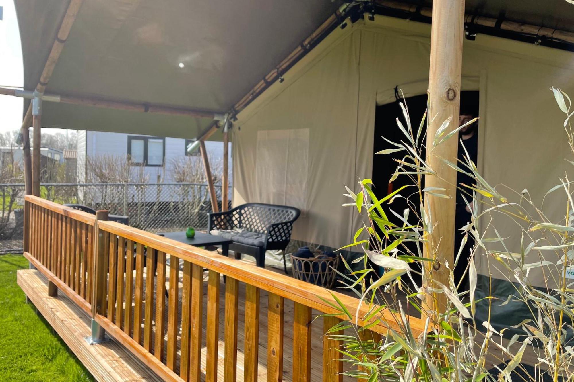 Hotel Camping De Hof Van Eeden à Warmond Chambre photo